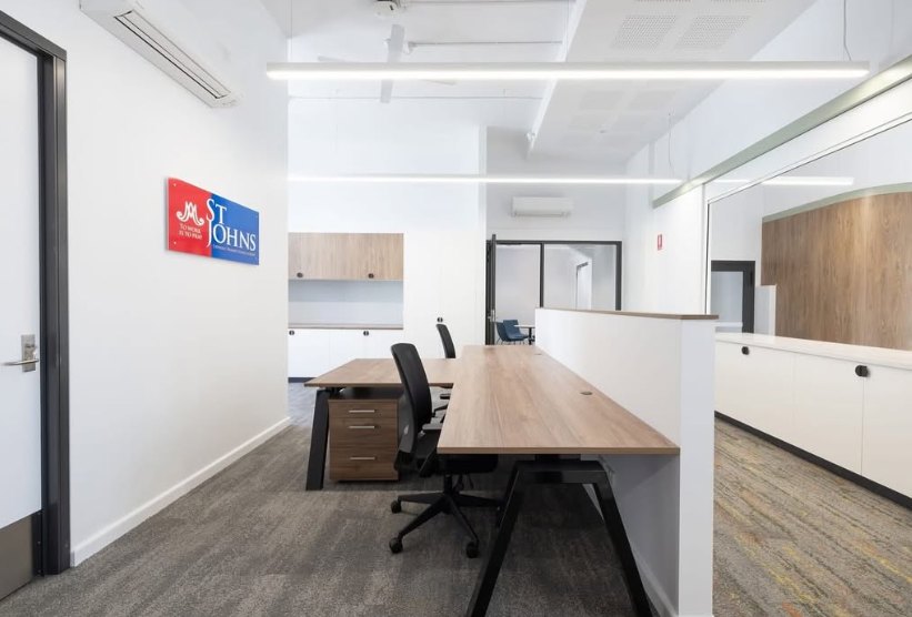 Office fit-out with suspended linear lighting